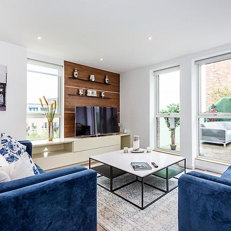 Chiswick Park 3 Bed 3 Bath West London - Parking Διαμέρισμα Εξωτερικό φωτογραφία