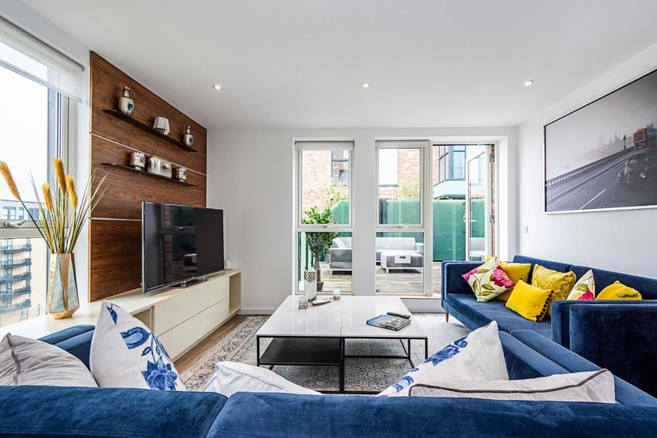 Chiswick Park 3 Bed 3 Bath West London - Parking Διαμέρισμα Εξωτερικό φωτογραφία
